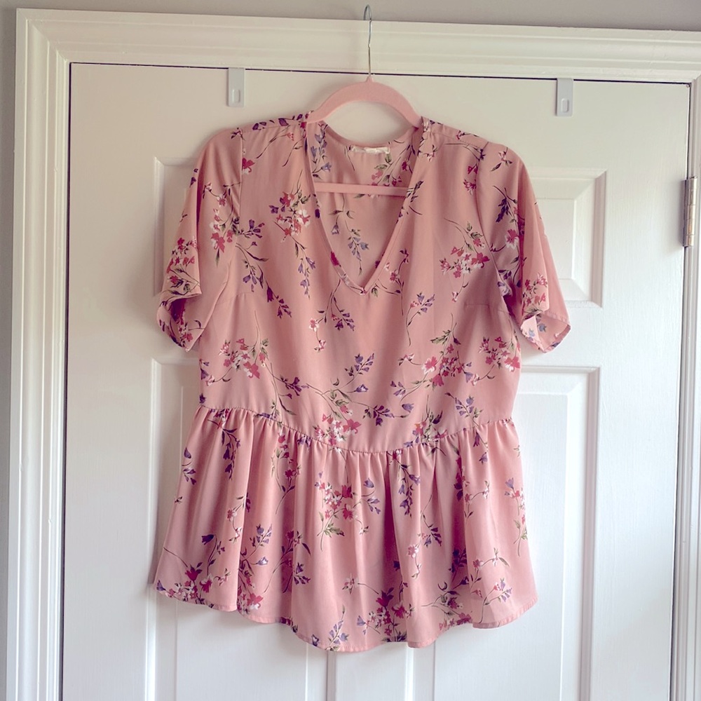 Cedar and Gold boutique Pink Peplum top